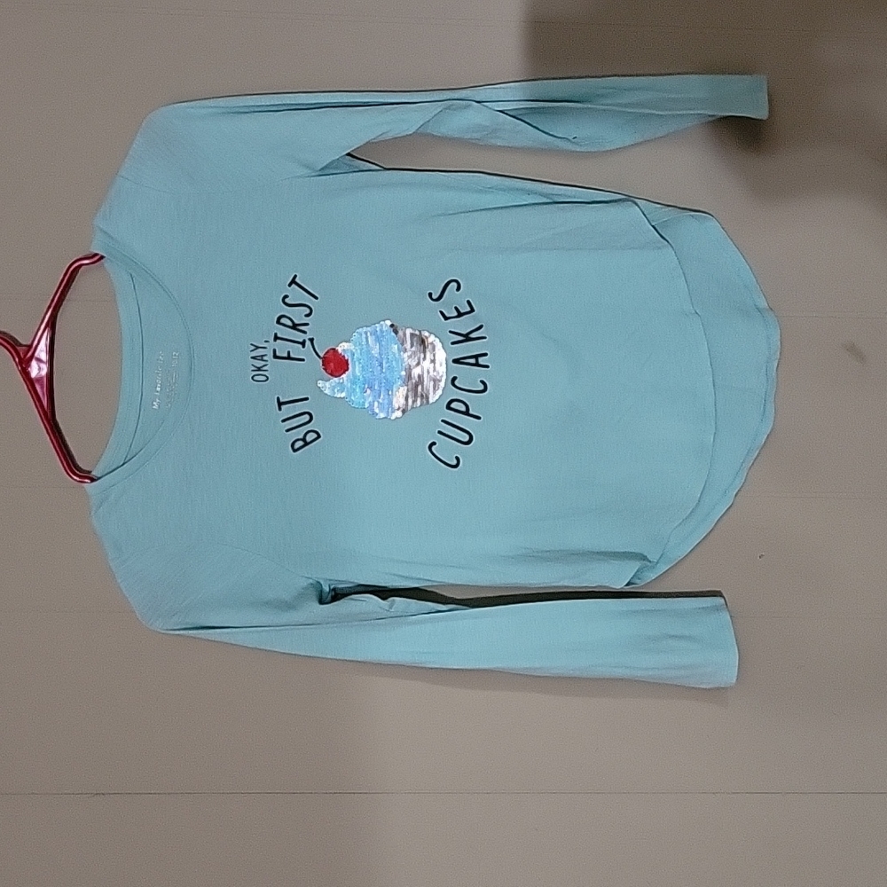 Girls long sleeved shirt with flip sequins